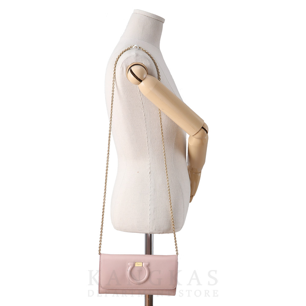 FERRAGAMO(USED)페레가모 간치니 체인 월릿